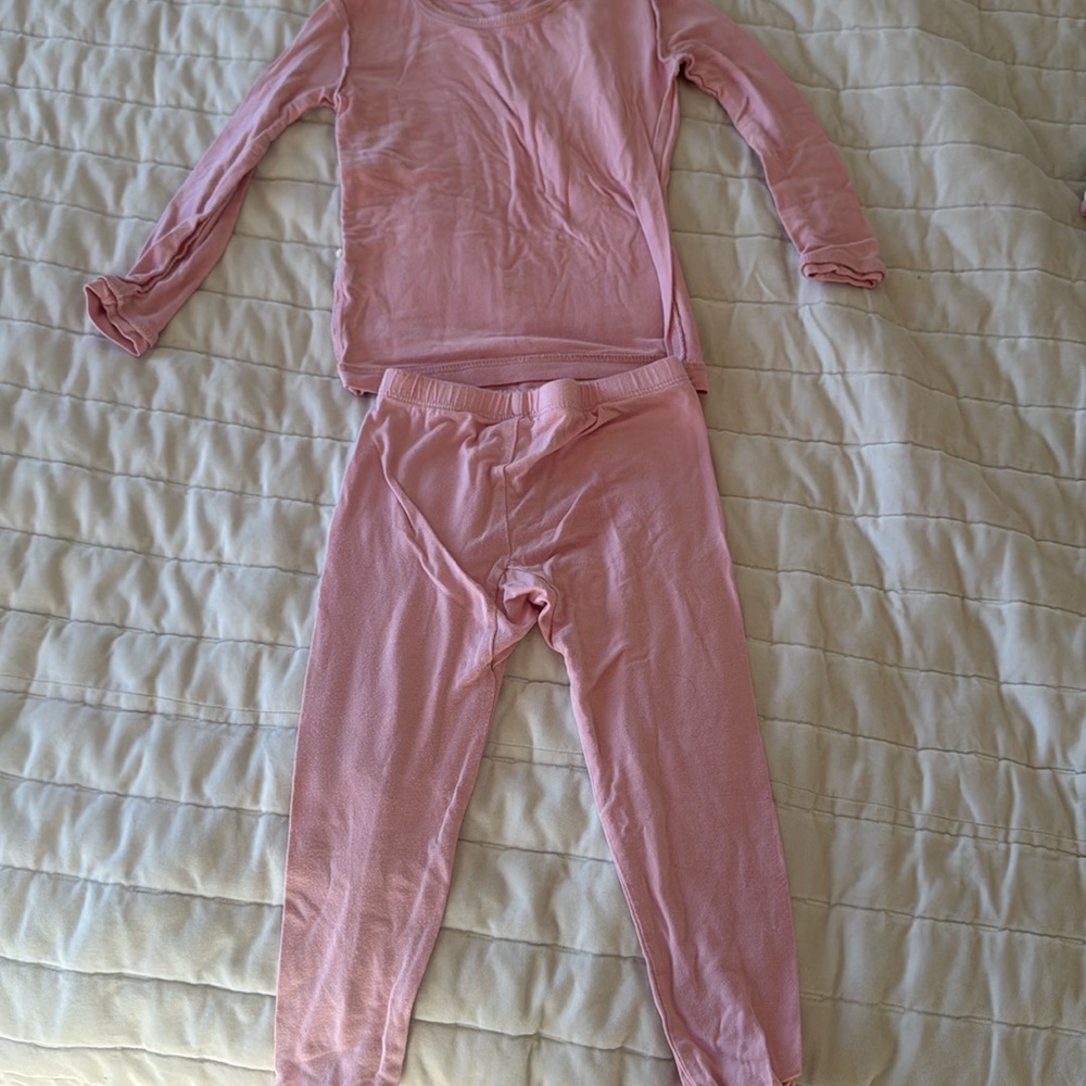 Kyte baby 2T pajamas